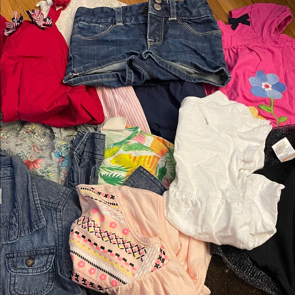 Girls 2T clothing Bundle